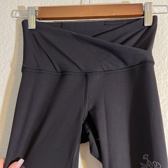 Lululemon Always On High-Rise Tight 28"*Flocked Everlux
Black - Picture 9 of 12